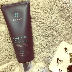 Monat Smoothing Deep Conditioner